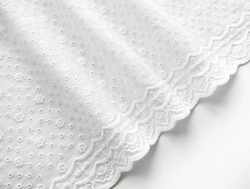 Прошва с двухсторонним купоном мелкий цветочек, белый - фото 1 - интернет-магазин tkani-atlas.com.ua