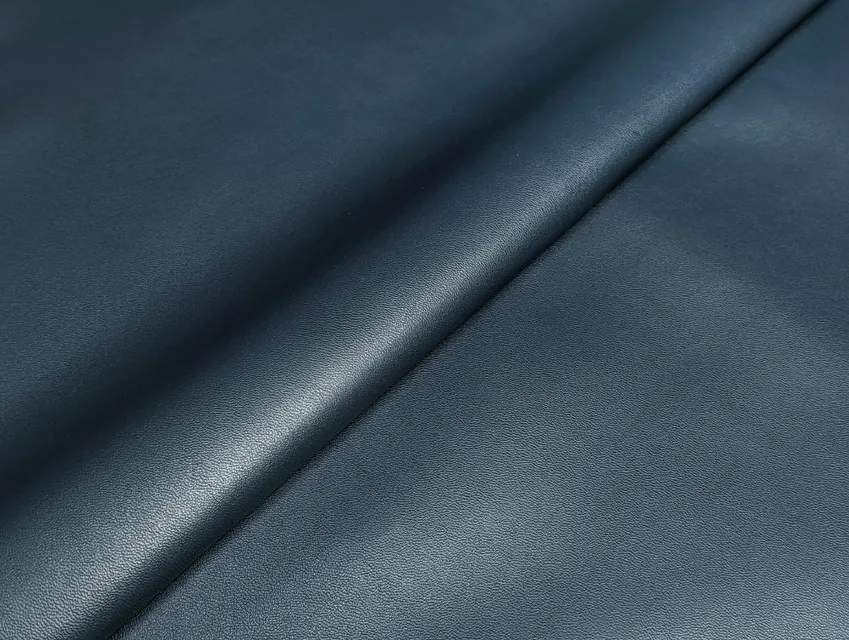Экокожа синяя сталь (отрез 2 м) - фото 1 - интернет-магазин tkani-atlas.com.ua