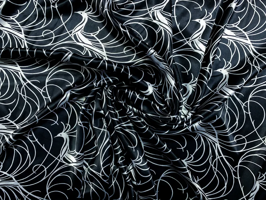 Атлас сатин жар-птиця, чорно-білий (відріз 1,5 м) - фото 1 - інтернет-магазин tkani-atlas.com.ua