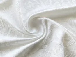 Жаккард крэш лиственная сказка, молочный (отрез 2,5 м) - интернет-магазин tkani-atlas.com.ua