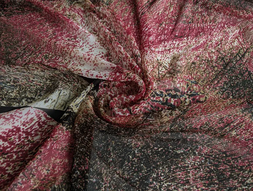 Шифон брызги акварели, розовый с коричневым (отрез 2 м) - фото 1 - интернет-магазин tkani-atlas.com.ua