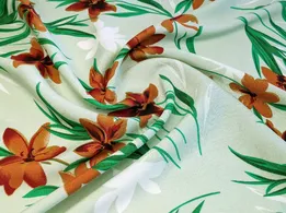 Штапель шелковистый цветочный вальс, бледно-оливковый (отрез 1,1 м) - интернет-магазин tkani-atlas.com.ua