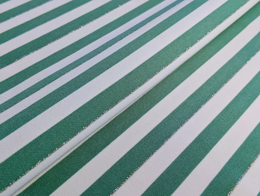 Барби принт полоска 10 мм, оливково-белый (отрез 2,3 м) - фото 1 - интернет-магазин tkani-atlas.com.ua