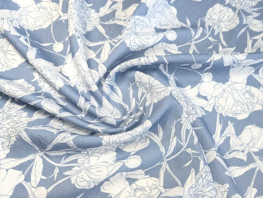 Штапель кринкл рисунок пионы, голубой джинсовый (отрез 1 м) - фото 1 - интернет-магазин tkani-atlas.com.ua