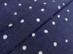 Штапель неравномерные горошки, белые на темно-синем - интернет-магазин tkani-atlas.com.ua