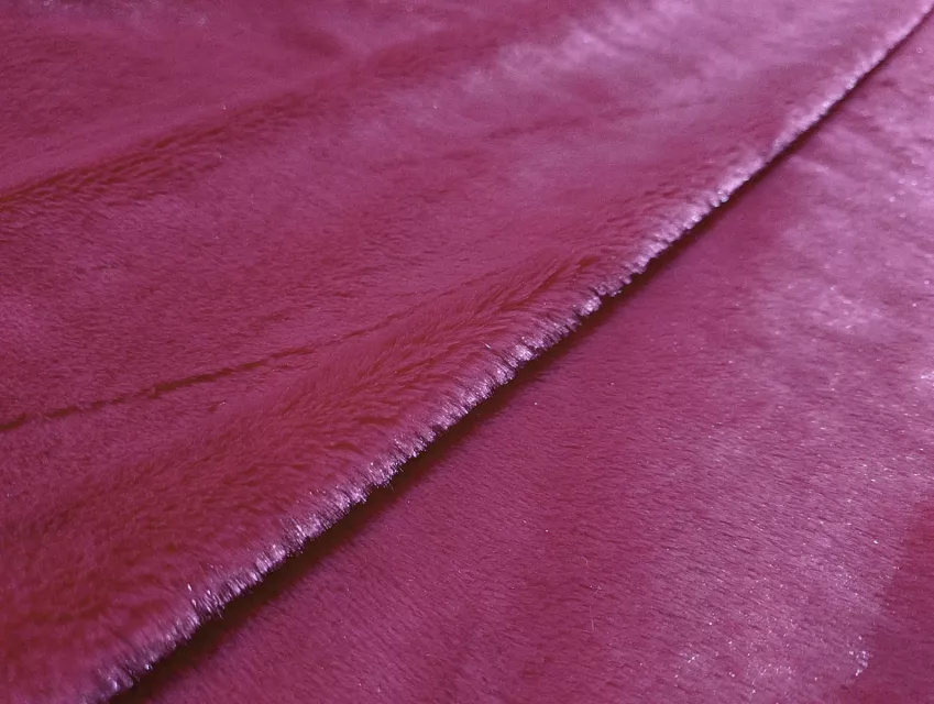 Хутро однотонне, малиновий - фото 1 - інтернет-магазин tkani-atlas.com.ua