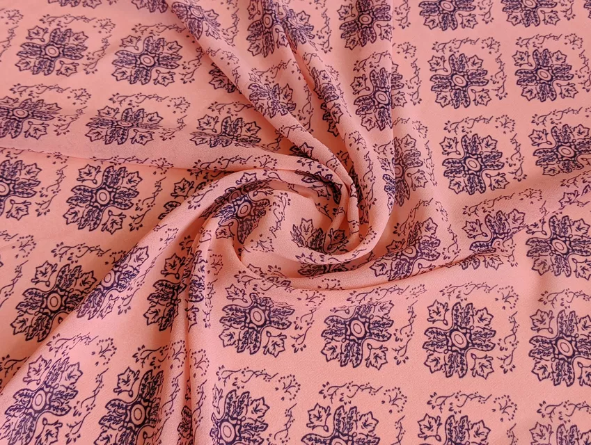 Шифон креповый цветочные ромбы, персиковый - фото 1 - интернет-магазин tkani-atlas.com.ua