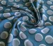 Креп костюмка диагональ круги 35 мм, голубой джинсовый - фото 3 - интернет-магазин tkani-atlas.com.ua