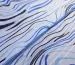 Коттон рисунок волны, синие на белом - фото 1 - интернет-магазин tkani-atlas.com.ua