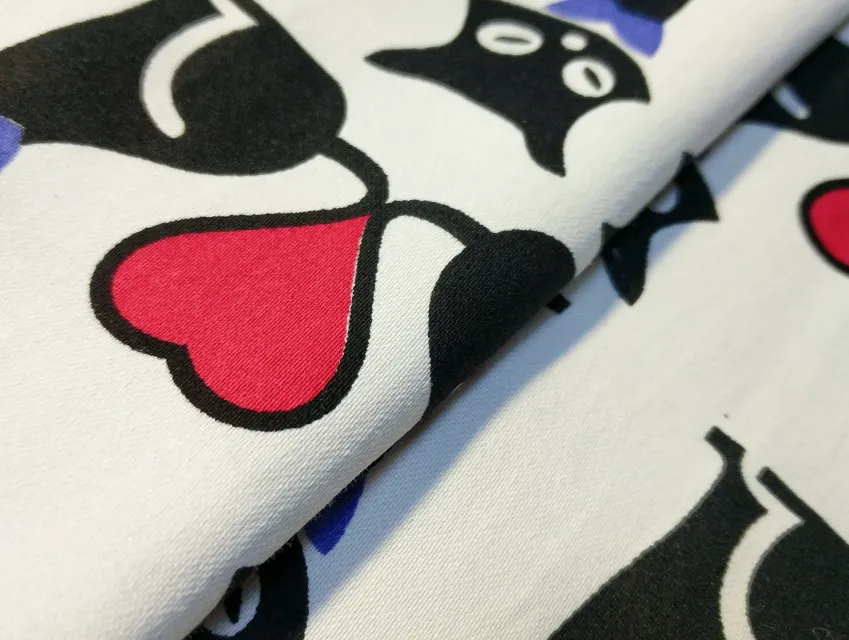 Стрейч котон малюнок котик, молочний - фото 1 - інтернет-магазин tkani-atlas.com.ua