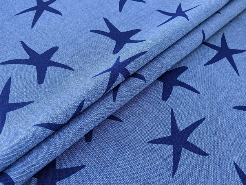 Джинсова костюмка морські зірки, темно-синій на джинсовому - фото 1 - інтернет-магазин tkani-atlas.com.ua