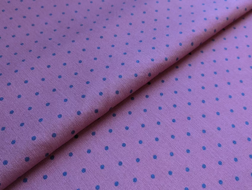 Джинс тенсел горошки 2 мм, синій на рожевому - фото 1 - інтернет-магазин tkani-atlas.com.ua