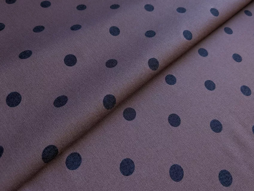 Джинс тенсел горох 10 мм, темно-сині на коричневому - фото 1 - інтернет-магазин tkani-atlas.com.ua