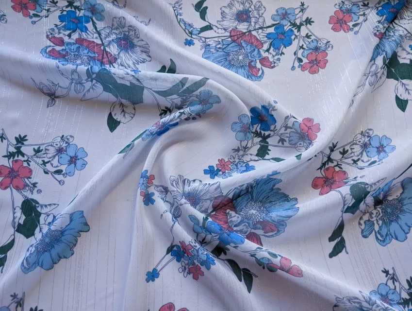 Шифон с люрексовой нитью майский букет, голубой на белом - фото 1 - интернет-магазин tkani-atlas.com.ua