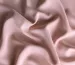 Костюмка шелковистая, нежно-розовый - фото 2 - интернет-магазин tkani-atlas.com.ua