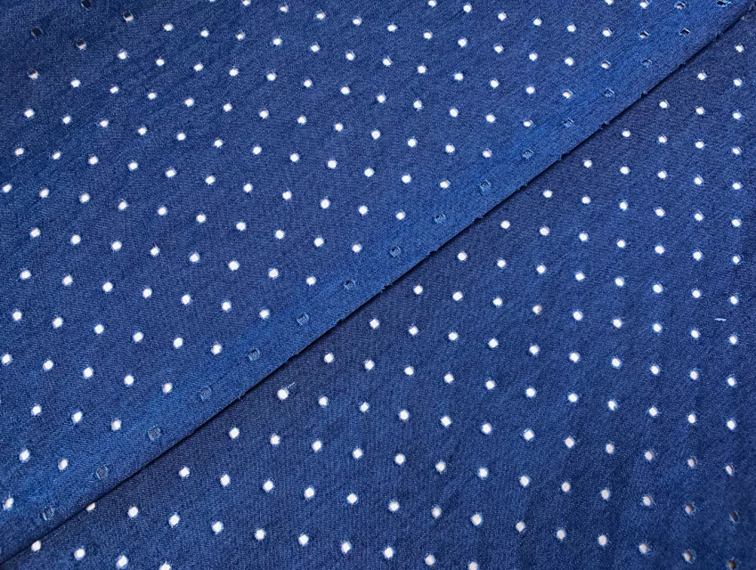 Джинс перфорація горошки, синій - фото 1 - інтернет-магазин tkani-atlas.com.ua