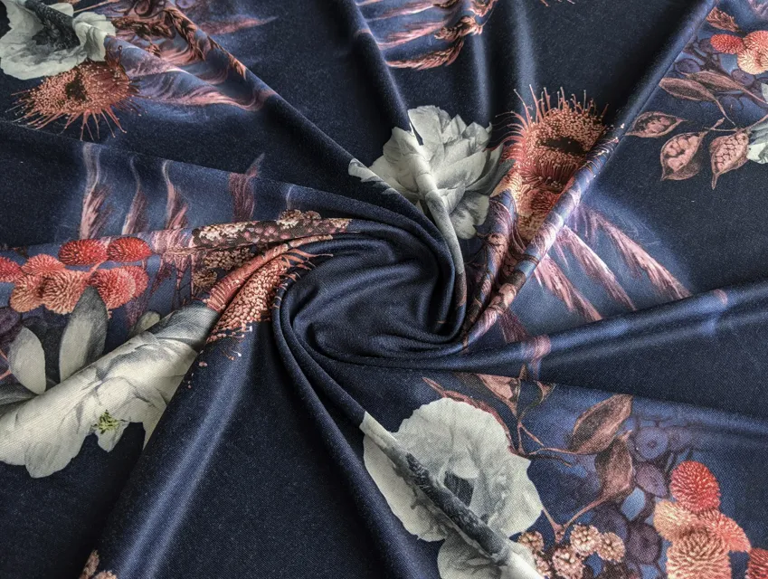 Трикотаж масло червоні квіти, темно-синій - фото 1 - інтернет-магазин tkani-atlas.com.ua