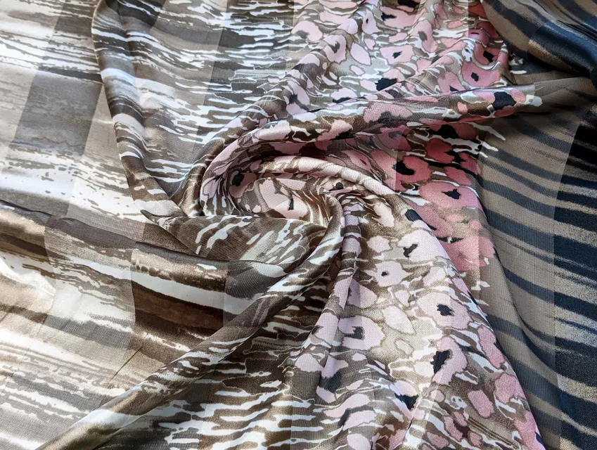 Атлас-шифон односторонній купон 60 см, фрезовий з бежевим - фото 1 - інтернет-магазин tkani-atlas.com.ua