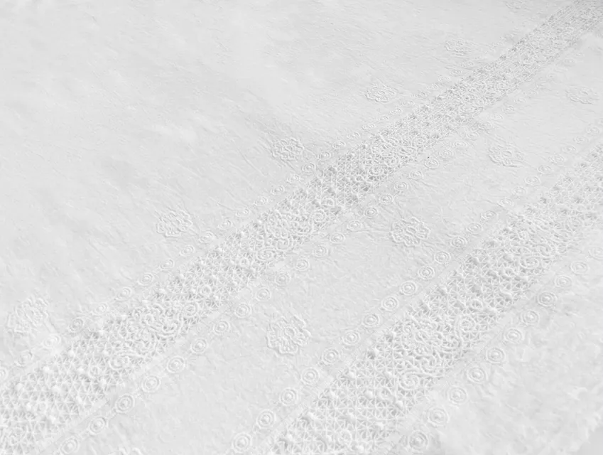 Коттон вышивка купон двухсоронний 20 см, молочный - фото 1 - интернет-магазин tkani-atlas.com.ua
