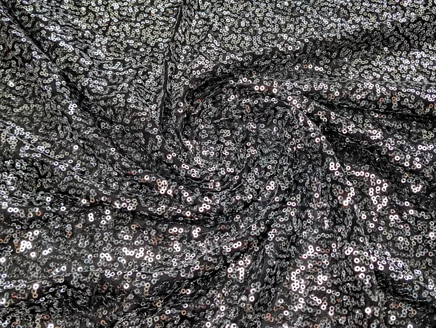 Пайетка на трикотажной основе уценка (текстильный брак), серебро на черном - фото 1 - интернет-магазин tkani-atlas.com.ua