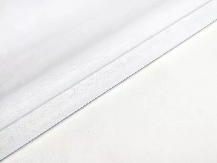 Флізелін, білий - фото 1 - інтернет-магазин tkani-atlas.com.ua