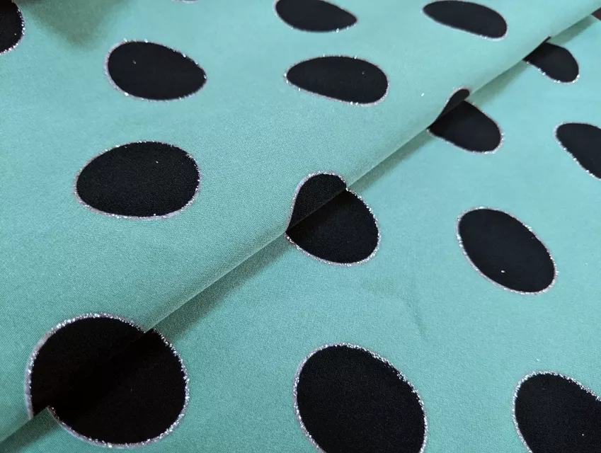 Барбі принт коло 35 мм, чорний на м'ятному - фото 1 - інтернет-магазин tkani-atlas.com.ua