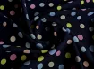 Американський креп малюнок різнокольорові горошки, темно-синій - інтернет-магазин tkani-atlas.com.ua