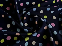 Американський креп малюнок різнокольорові горошки, темно-синій - інтернет-магазин tkani-atlas.com.ua