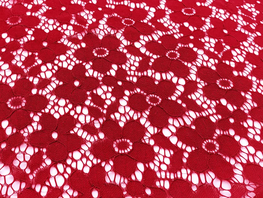 Гіпюр стрейчевий квітковий, червоний - фото 1 - інтернет-магазин tkani-atlas.com.ua