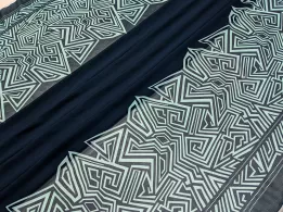 Шифон геометрический купон двухсторонний, бирюзовый на темно-синем - интернет-магазин tkani-atlas.com.ua