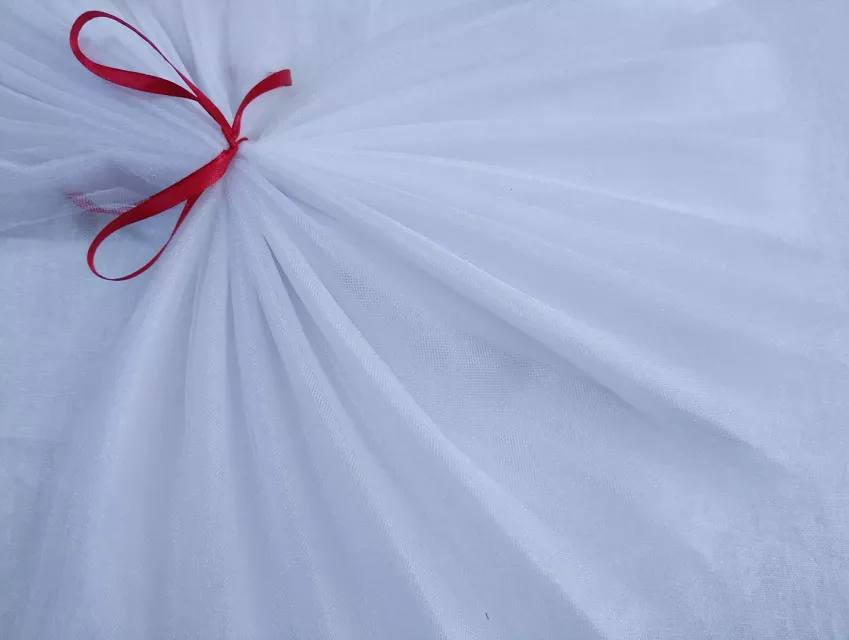 Фатин, белый (отрез 1,8 м) - фото 1 - интернет-магазин tkani-atlas.com.ua