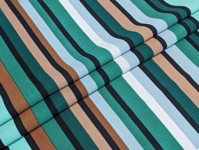 Американський креп малюнок смужка, смарагдовий - фото 1 - інтернет-магазин tkani-atlas.com.ua