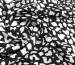 Американский креп рисунок пятнистый, черный с молочным - фото 2 - интернет-магазин tkani-atlas.com.ua