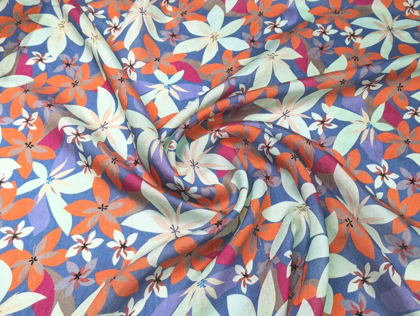 Шовк віскоза квітковий, синій джинсовий - фото 1 - інтернет-магазин tkani-atlas.com.ua