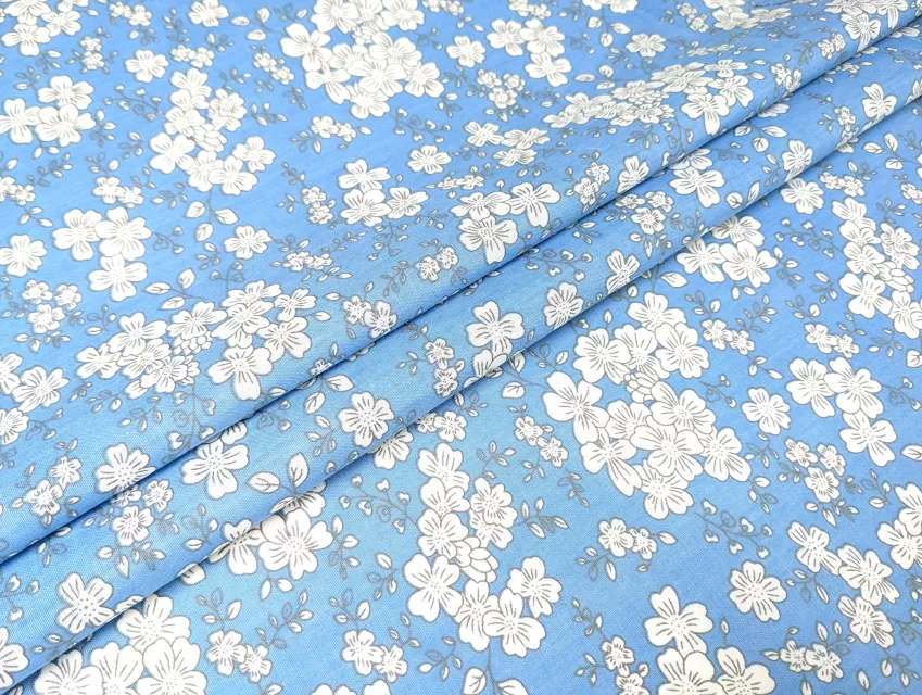 Котон квіткова поляна, блакитний - фото 1 - інтернет-магазин tkani-atlas.com.ua
