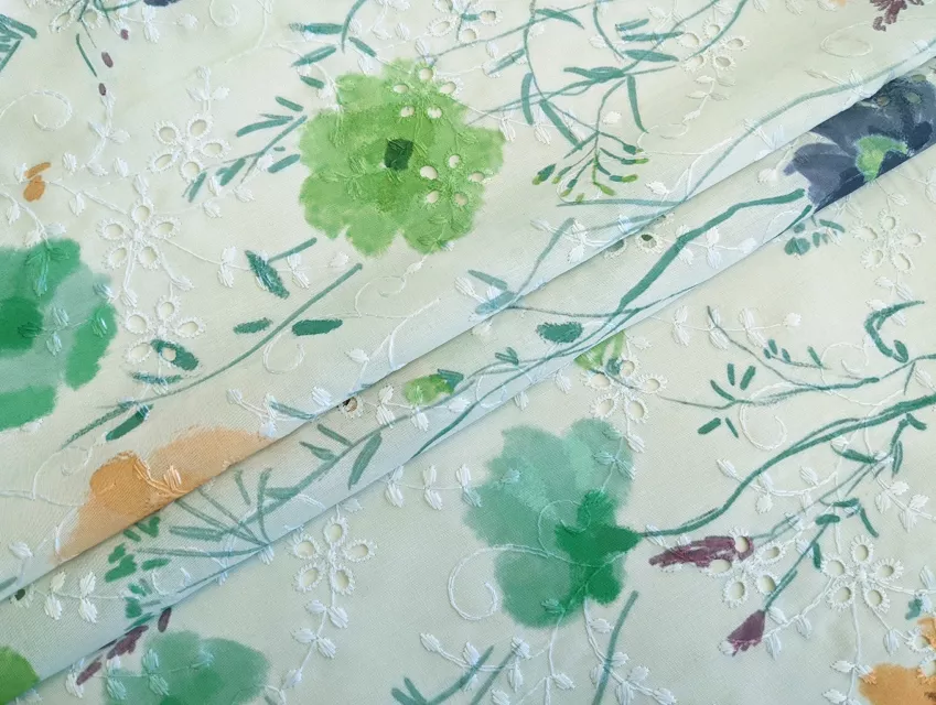 Котон вишивка польові квіти, помаранчевий з фіолетовим - фото 1 - інтернет-магазин tkani-atlas.com.ua