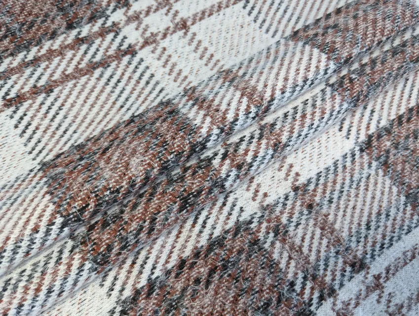 Лама малюнок уцінка (текстильний недолік), коричневий - фото 1 - інтернет-магазин tkani-atlas.com.ua