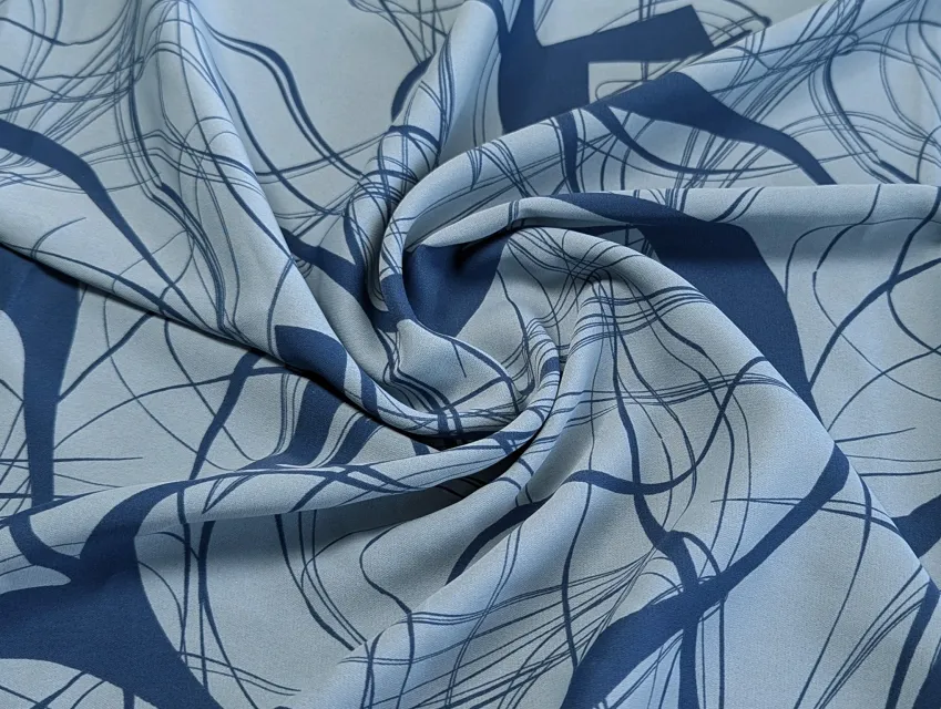 Костюмка шелковистая акварельная абстракция, голубой дымчатый - фото 1 - интернет-магазин tkani-atlas.com.ua