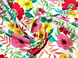 Штапель Бельмондо яскраві квіти, молочний (відріз 1 м) - інтернет-магазин tkani-atlas.com.ua