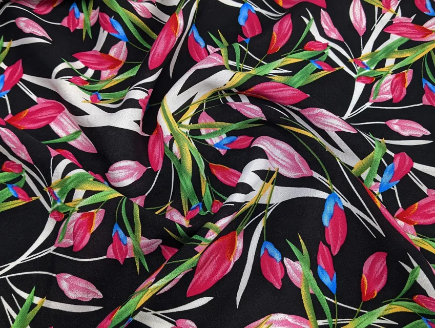 Штапель шовковистий тюльпани, чорний (відріз 2,4 м) - фото 1 - інтернет-магазин tkani-atlas.com.ua