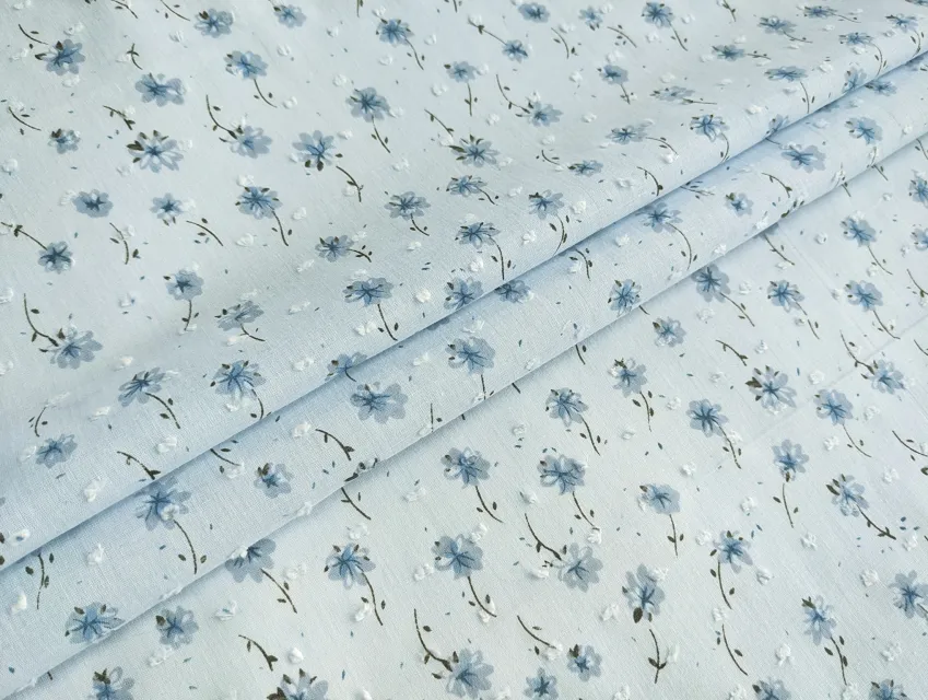 Батист крапка квіточки, небесно-блакитний (відріз 1,8 м) - фото 1 - інтернет-магазин tkani-atlas.com.ua
