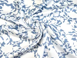 Шовк Армані квіткові силуети, сіро-блакитний на молочному - інтернет-магазин tkani-atlas.com.ua