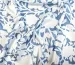Шовк Армані квіткові силуети, сіро-блакитний на молочному - фото 3 - інтернет-магазин tkani-atlas.com.ua