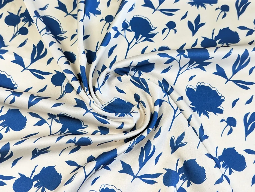 Шовк Армані троянди, електрик - фото 1 - інтернет-магазин tkani-atlas.com.ua