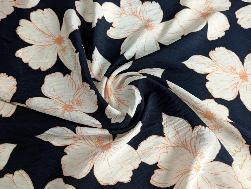 Віскоза шовк Бохо квіткова фантазія, чорний з бежевим - фото 1 - інтернет-магазин tkani-atlas.com.ua