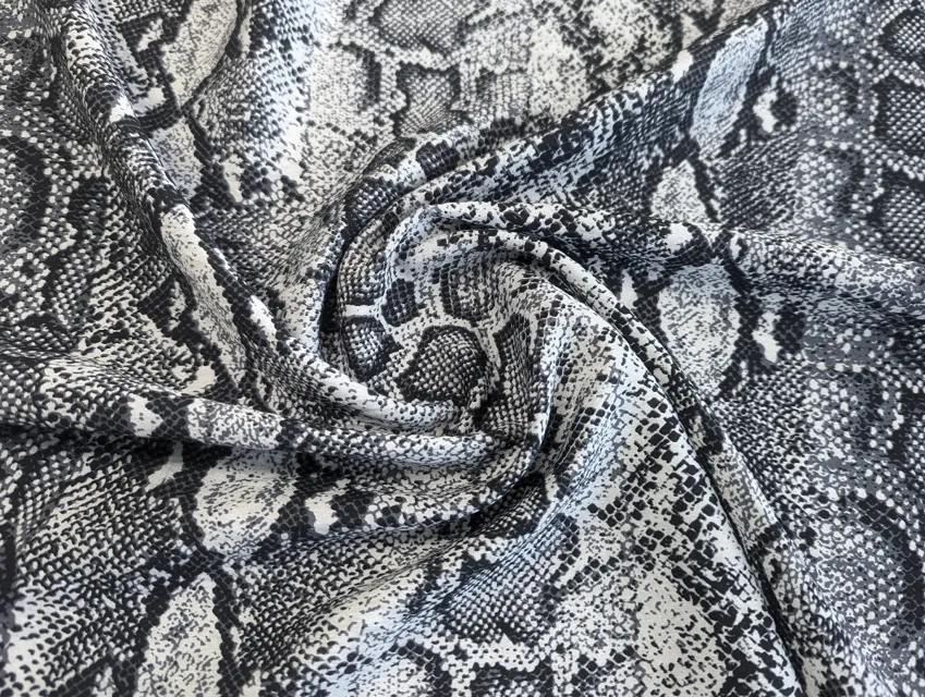 Вискоза шелк Бохо питон, серый с черным - фото 1 - интернет-магазин tkani-atlas.com.ua