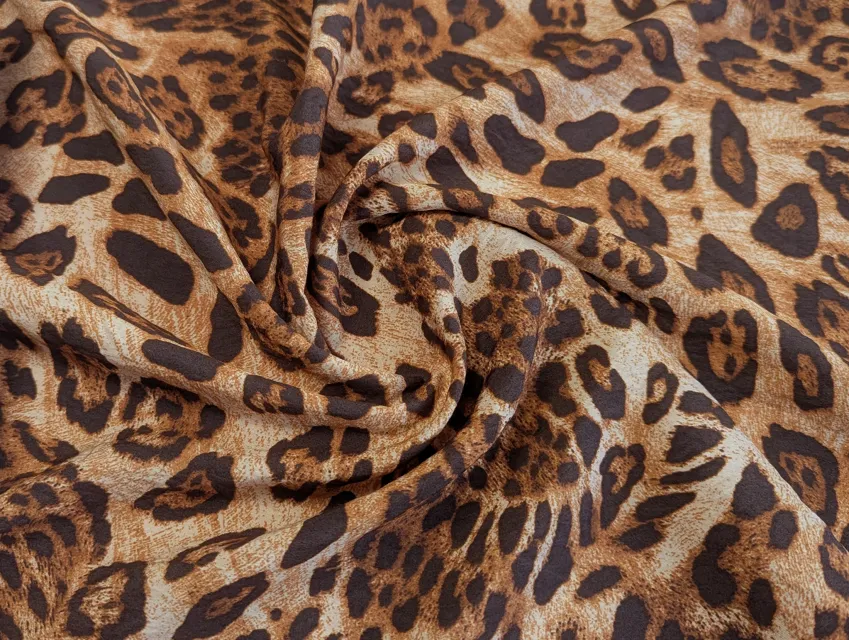 Віскоза шовк Бохо леопард, коричнева цегла - фото 1 - інтернет-магазин tkani-atlas.com.ua