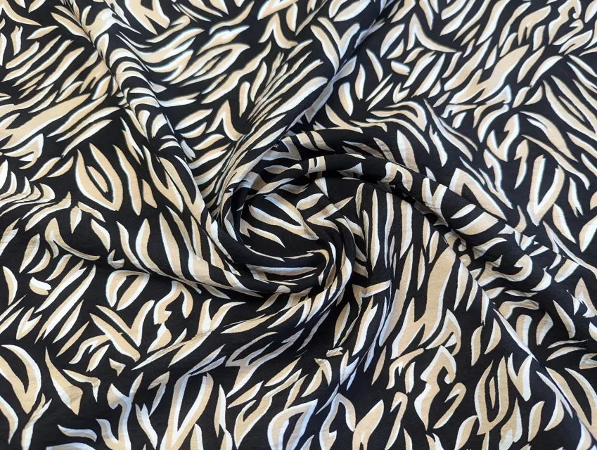 Вискоза шелк Бохо силуэты, черный с бежевым - фото 1 - интернет-магазин tkani-atlas.com.ua