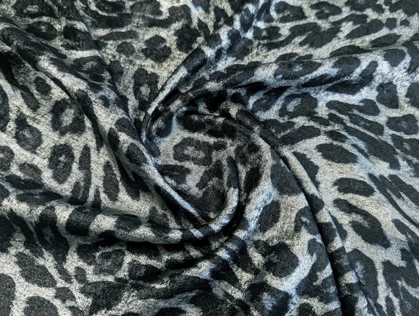 Сатін Шимер леопард, чорний зі сріблом - фото 1 - інтернет-магазин tkani-atlas.com.ua