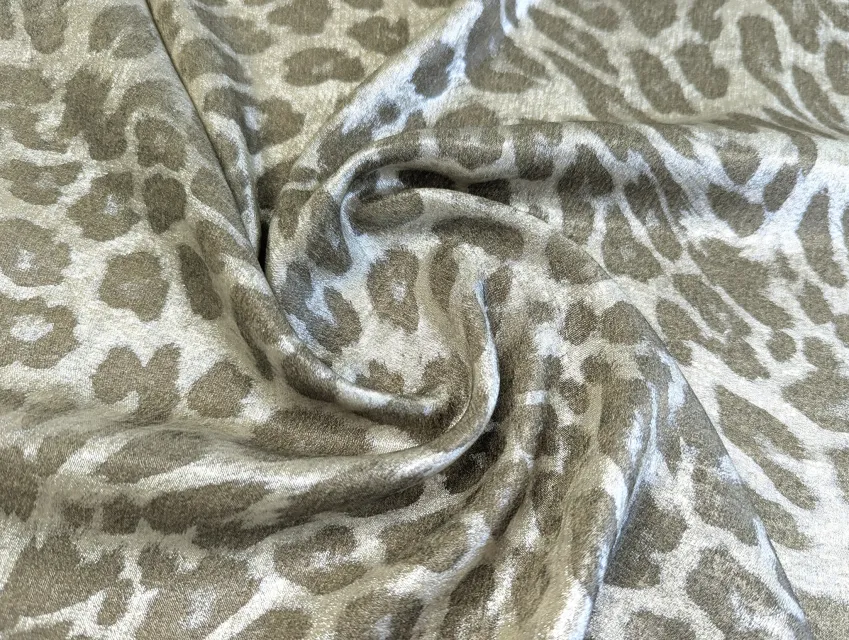 Сатин Шиммер леопард, темно-бежевый с серебром - фото 1 - интернет-магазин tkani-atlas.com.ua